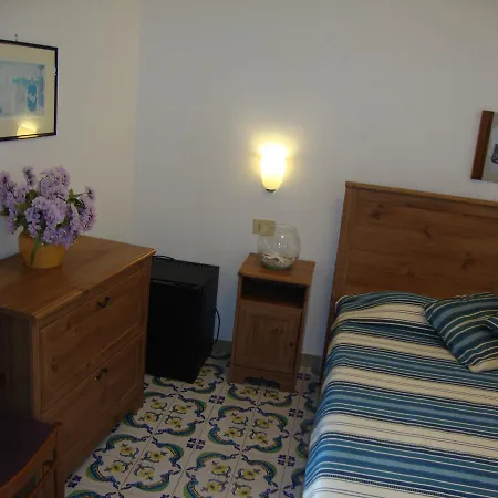 Hotel Conte - S. Angelo Bay 3*