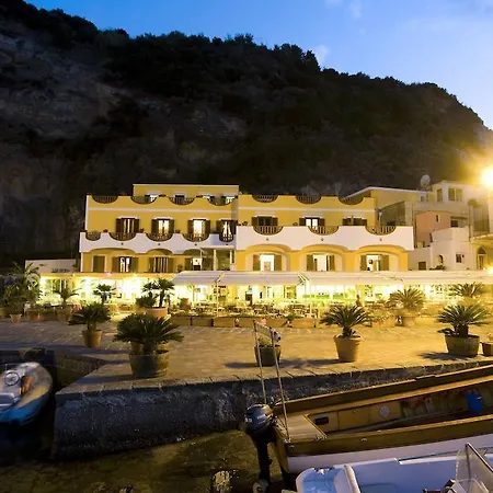 Hotel Conte - S. Angelo Bay Serrara Fontana